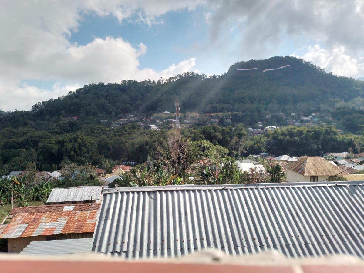 Kristian Homestay Bajawa Esterno foto