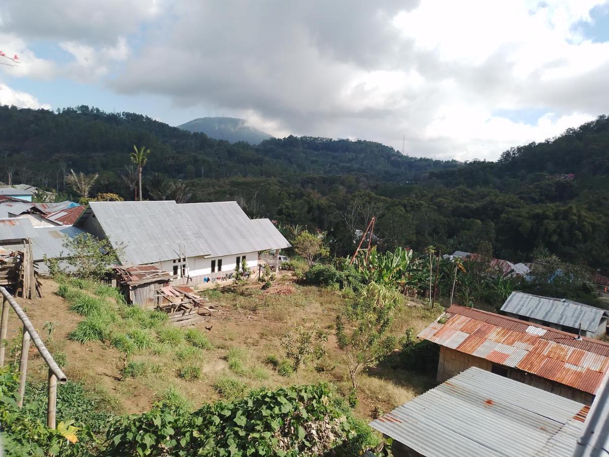 Kristian Homestay Bajawa Esterno foto