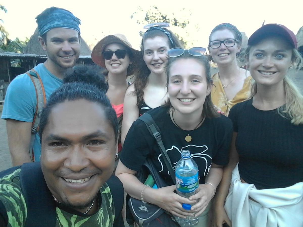 Kristian Homestay Bajawa Esterno foto