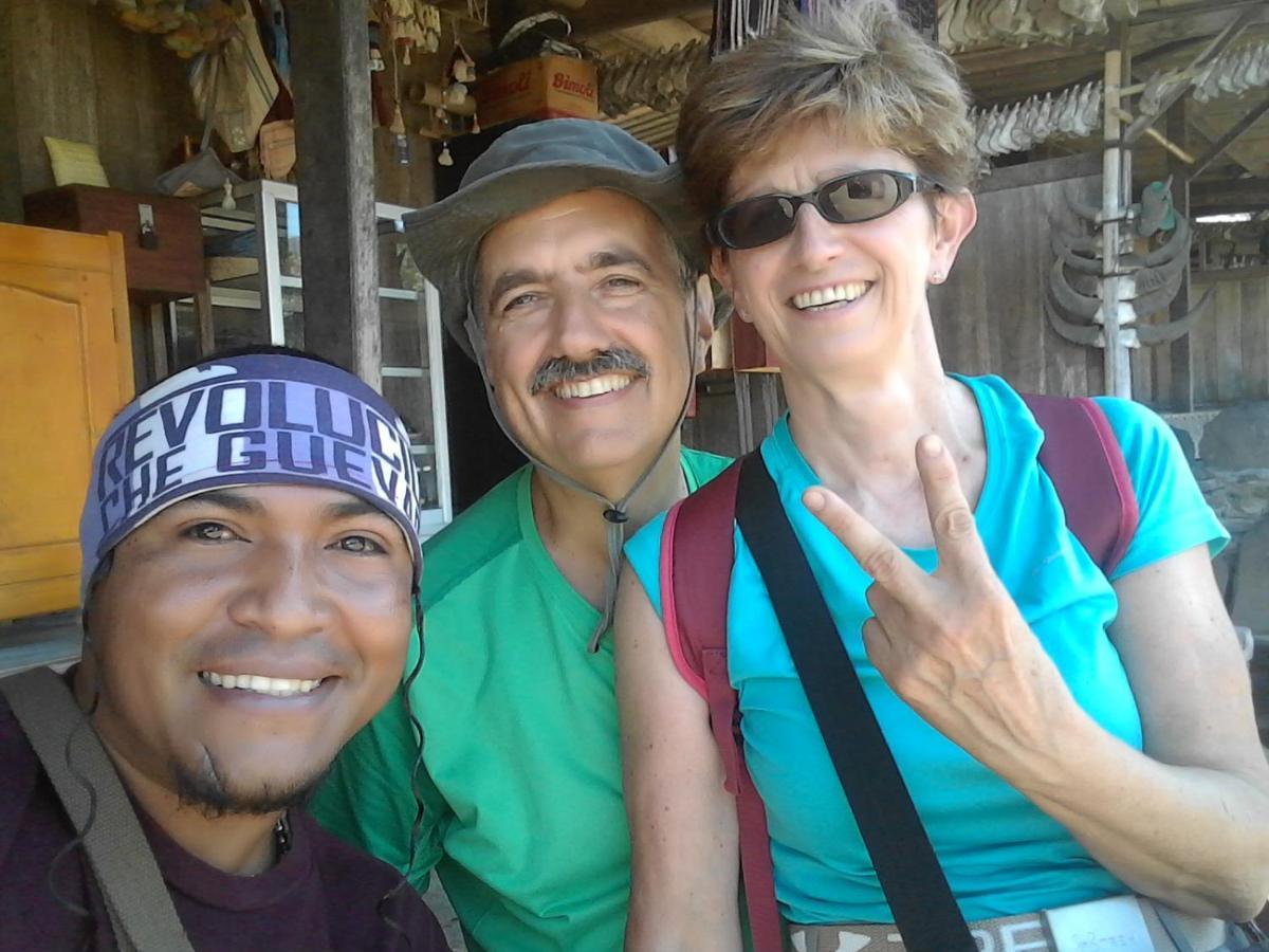 Kristian Homestay Bajawa Esterno foto