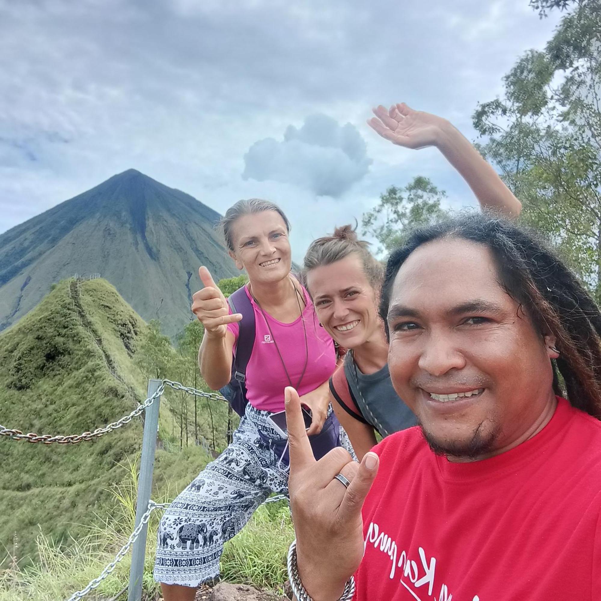 Kristian Homestay Bajawa Esterno foto