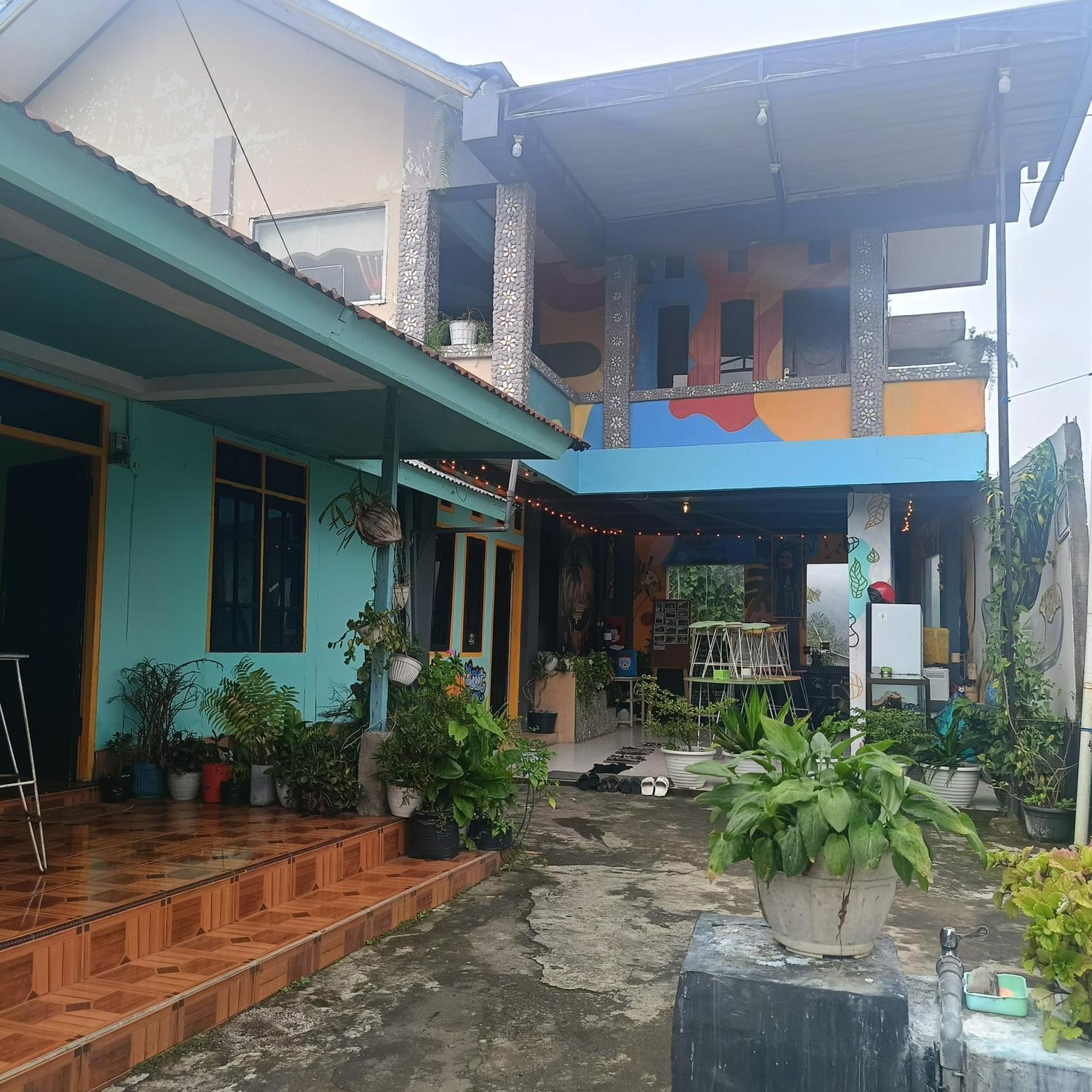 Kristian Homestay Bajawa Esterno foto